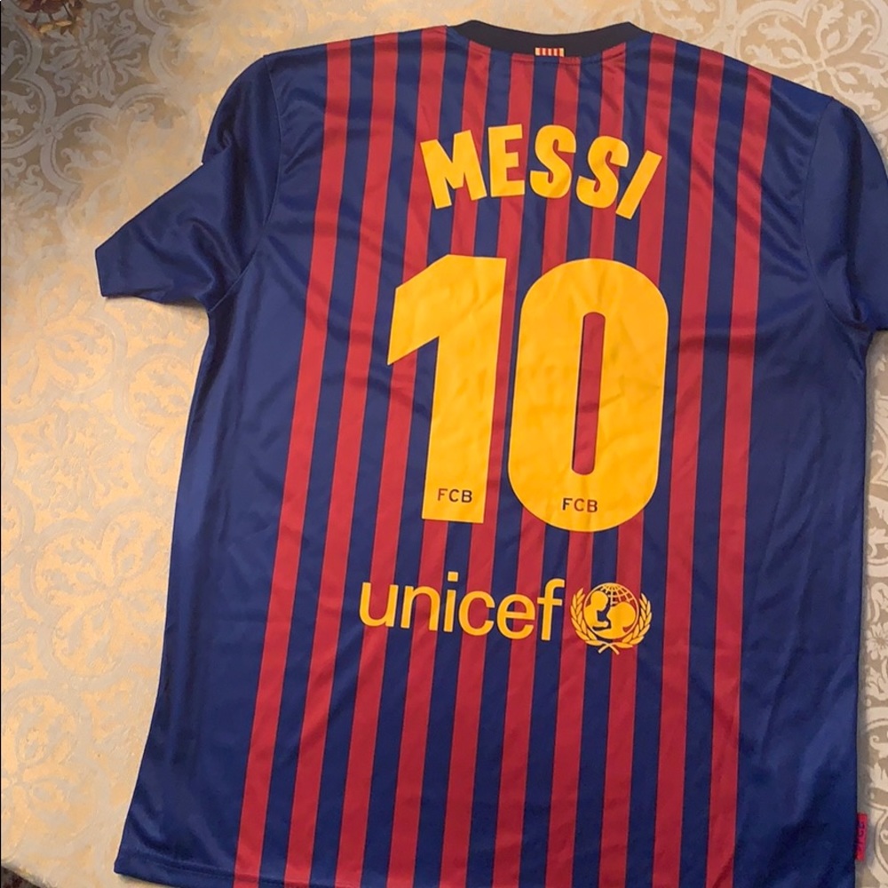 Messi FC Barcelona Jersey Size Large